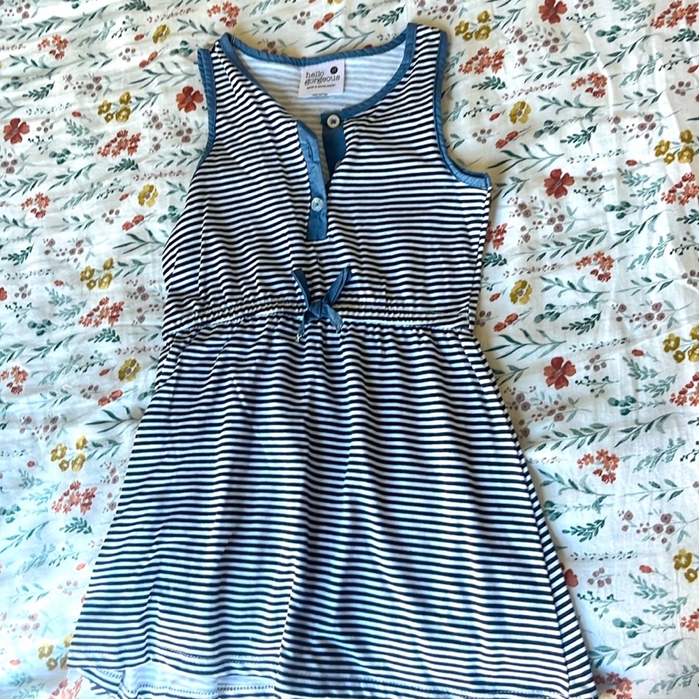 Brand: hello gorgeous, size: 3T, color: black, white, navy blue
